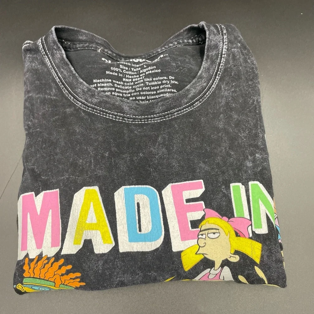 Nickelodeon Large long sleeve T-Shirt made in the 90’s Graphic